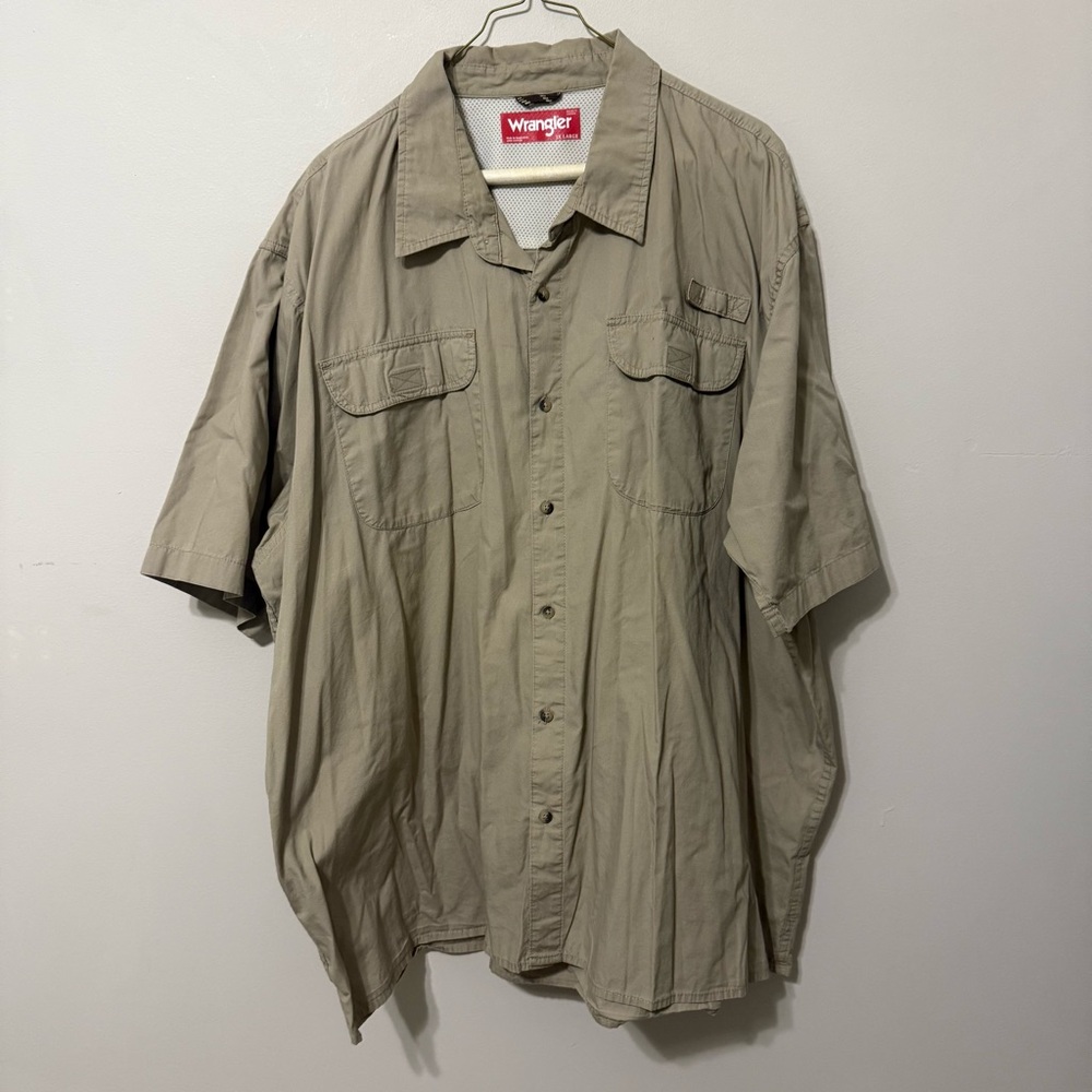 Wrangler Men's Casual Button Down Shirt - Tan